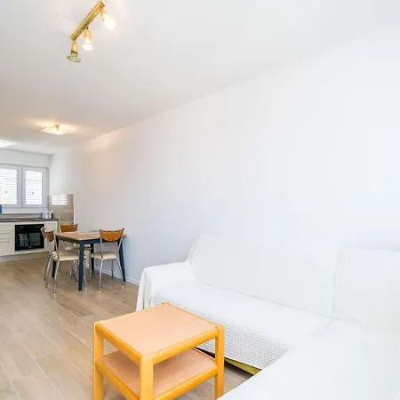 Ana Apartment *